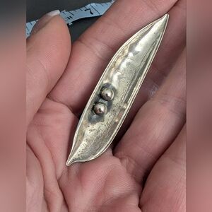 Vintage Beau Sterling 2 Peas In A Pod Brooch